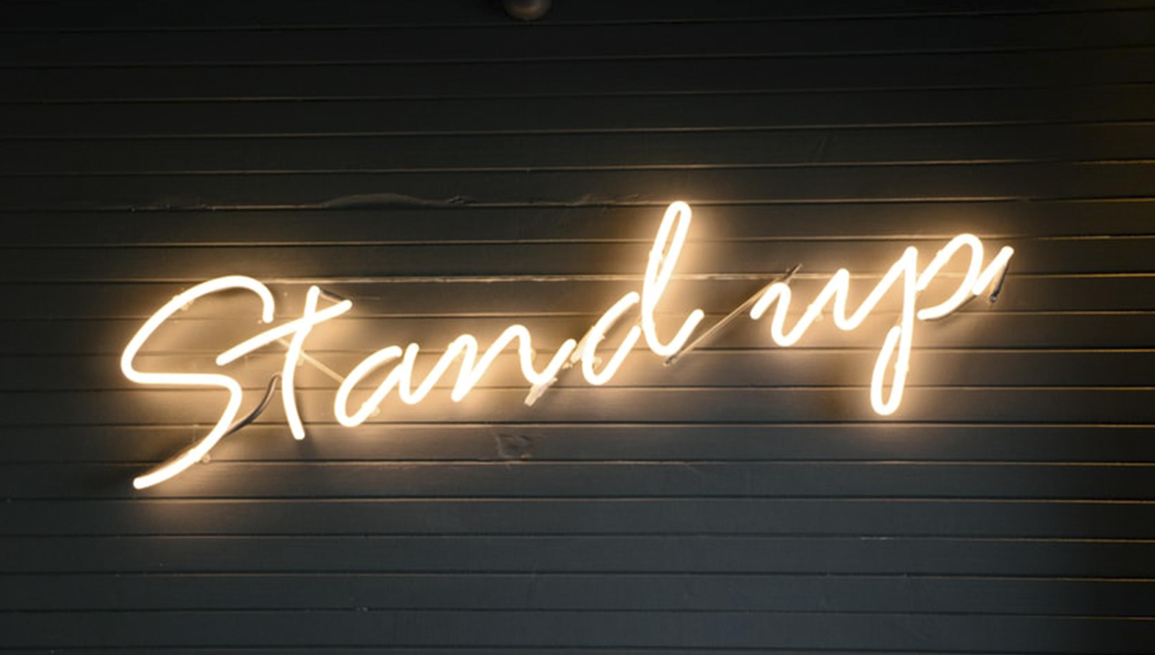 Прожарка, жарти про буденність чи жіноче життя: де в Києві у неділю можна підняти собі настрій Прожарка, жарти про буденність чи жіноче життя: де в Києві у неділю можна підняти собі настрій